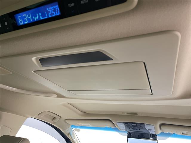 Toyota Alphard 5