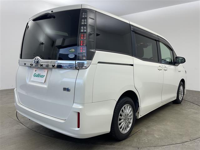 Toyota Voxy 7