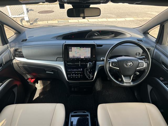 Toyota Estima 3