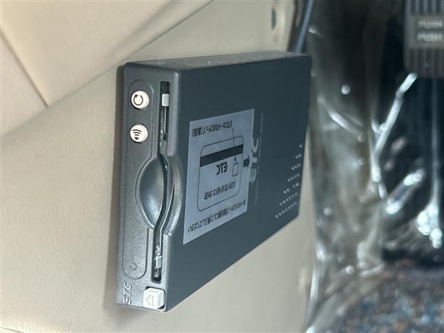 Nissan Presage 6