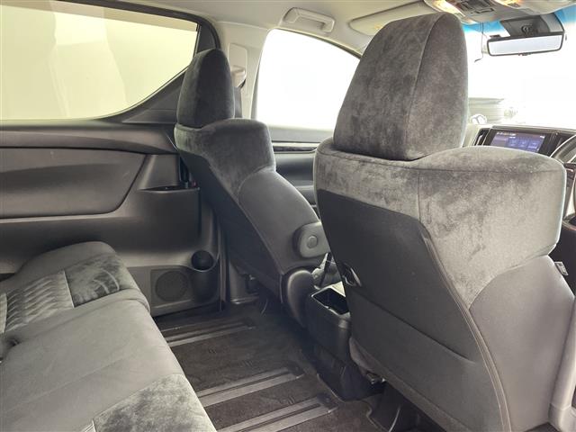 Toyota Alphard 12
