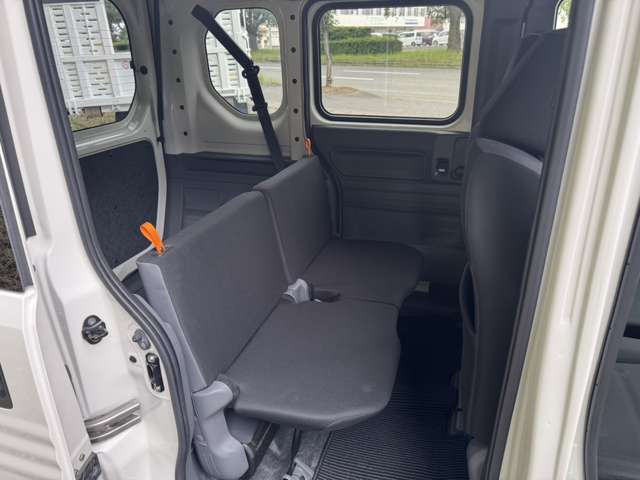Honda N-VAN 12