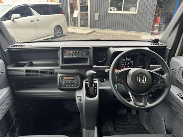 Honda N-VAN 10