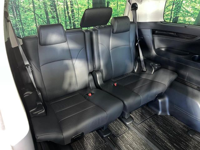 Toyota Alphard 10