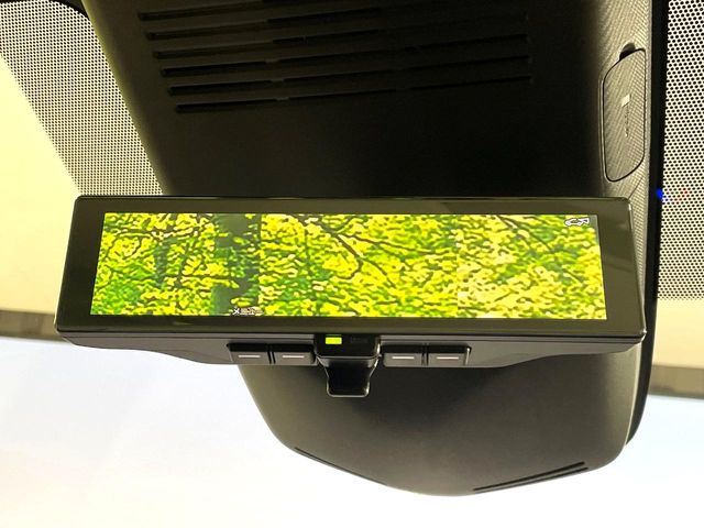 Nissan Serena 5