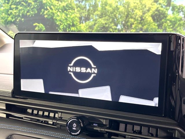 Nissan Serena 3