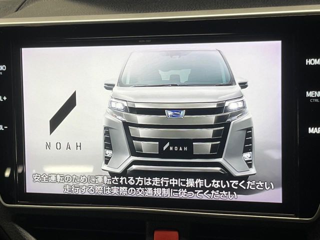 Toyota Noah 5