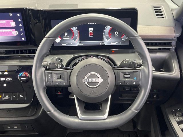 Nissan Serena 12