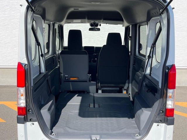 Honda N-VAN 11