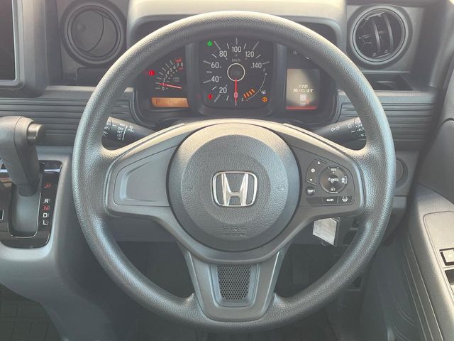 Honda N-VAN 8