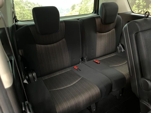 Nissan Serena 10