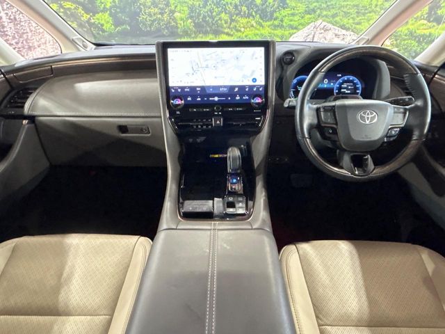 Toyota Alphard 2
