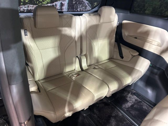 Toyota Alphard 10
