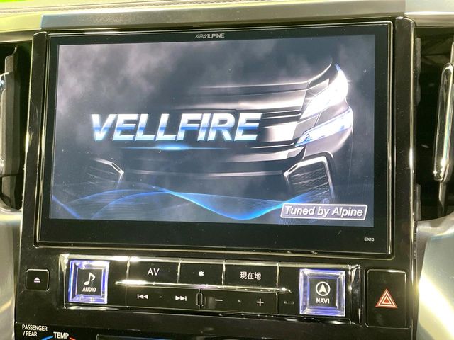 Toyota Vellfire 3