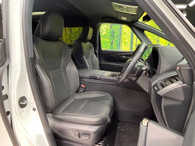 Toyota Alphard 8