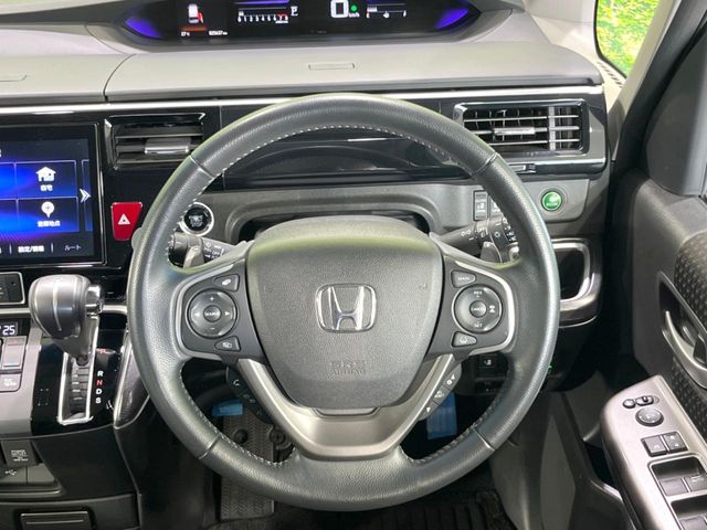 Honda Stepwgn 11