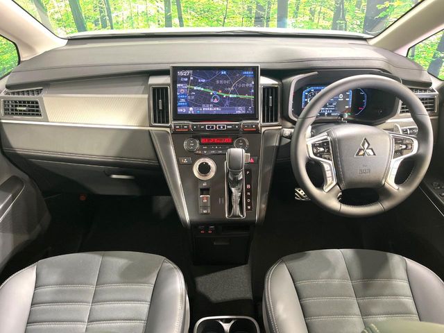 Mitsubishi Delica D:5 2