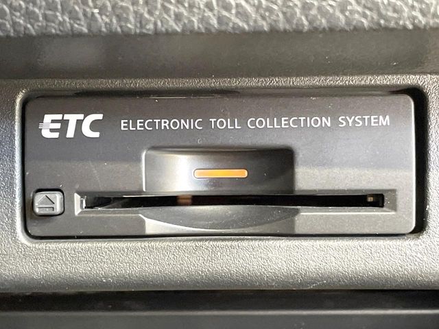 Nissan Elgrand 7