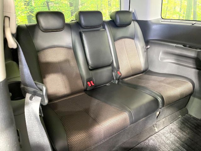 Nissan Elgrand 10