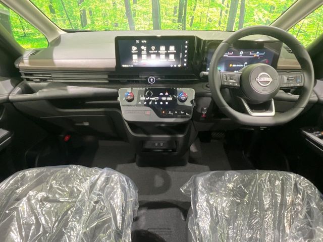 Nissan Serena 2