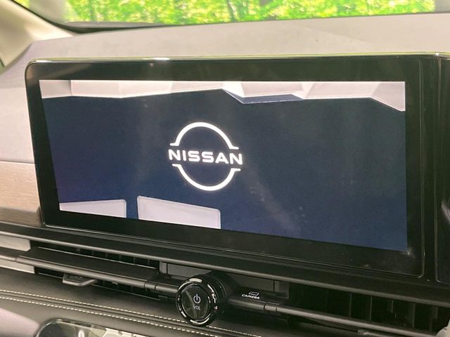 Nissan Serena 4