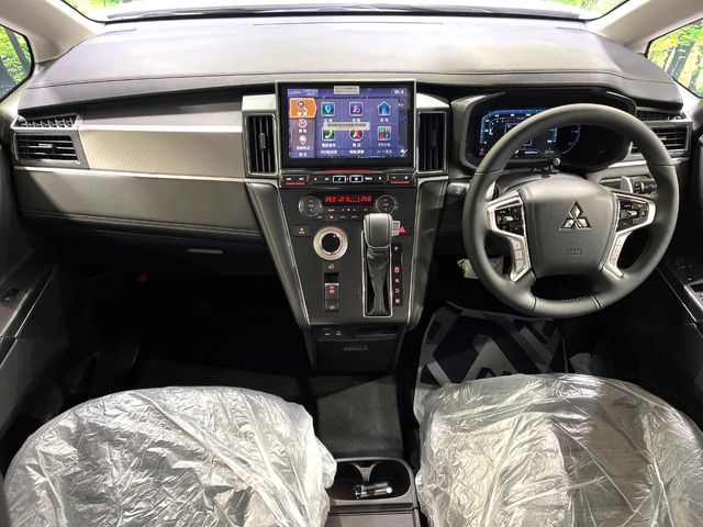 Mitsubishi Delica D:5 2