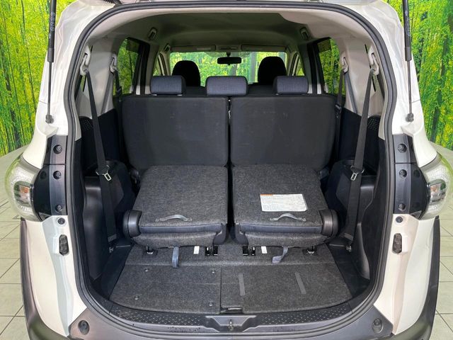 Toyota Sienta 12