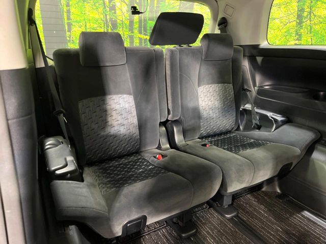Toyota Alphard 11