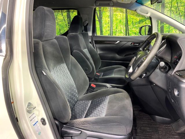 Toyota Alphard 9