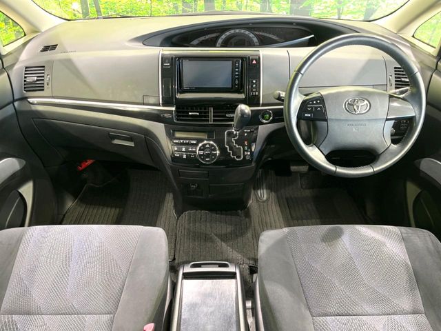 Toyota Estima 3