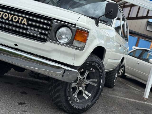 Toyota Land Cruiser 60 4