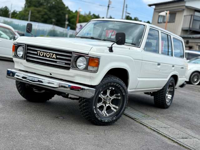 Toyota Land Cruiser 60 8