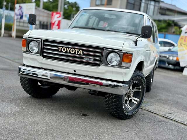 Toyota Land Cruiser 60 9