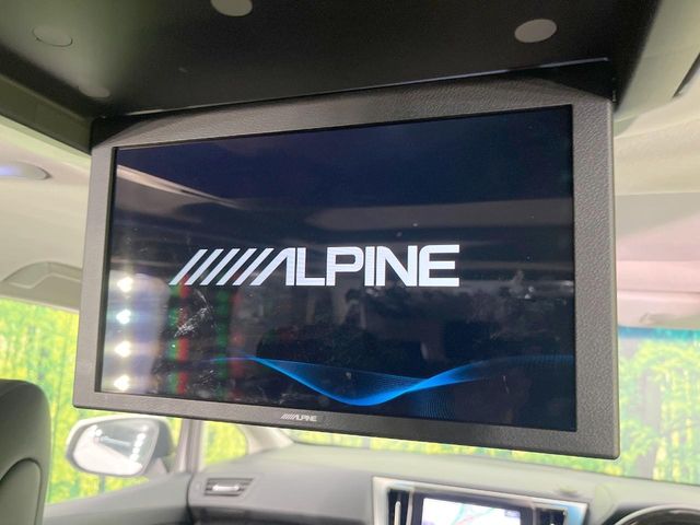 Toyota Alphard 6