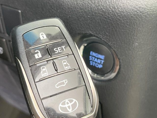 Toyota Alphard 7
