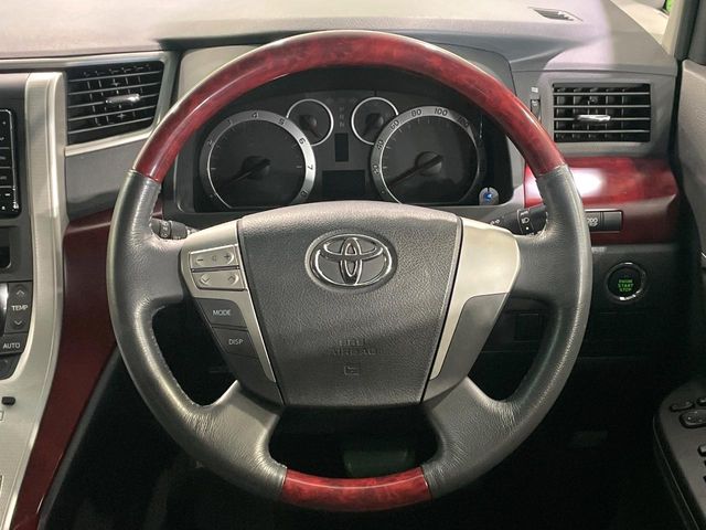 Toyota Alphard 12
