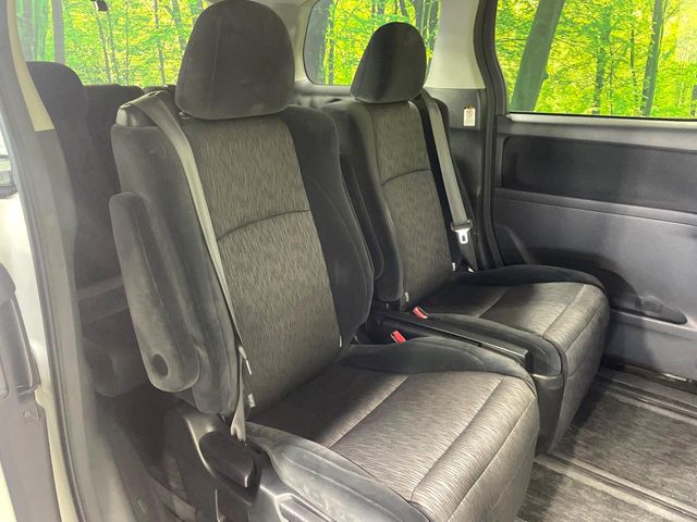 Toyota Alphard 9