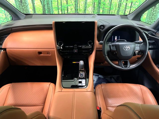 Toyota Vellfire 2