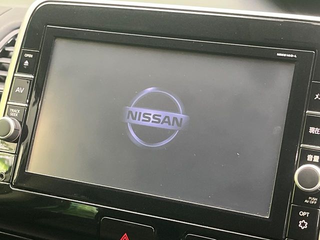 Nissan Serena 5
