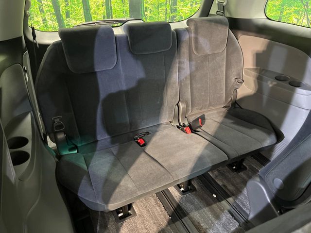 Toyota Estima 11