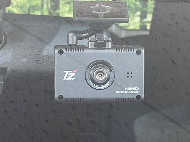 Toyota Estima 8