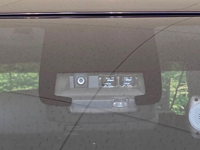 Toyota Sienta 6