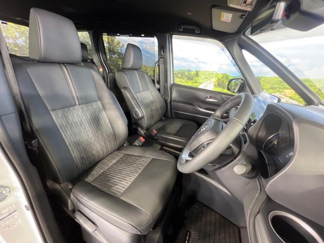 Toyota Noah 9