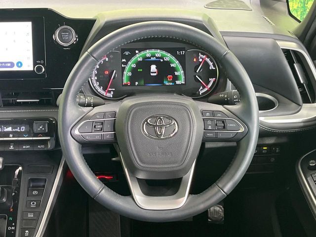 Toyota Noah 12