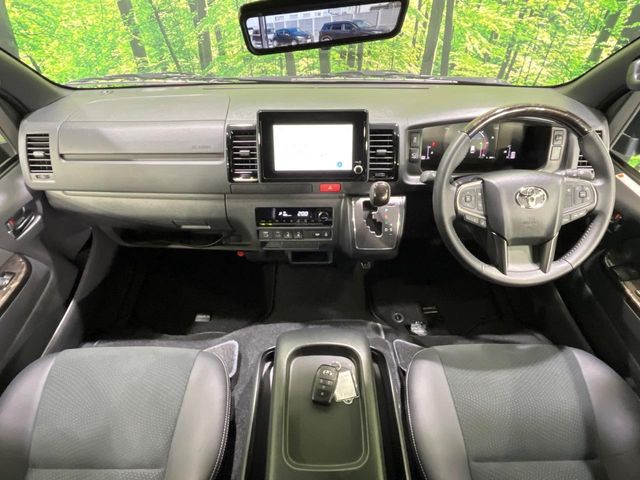 Toyota Hiace Van 2