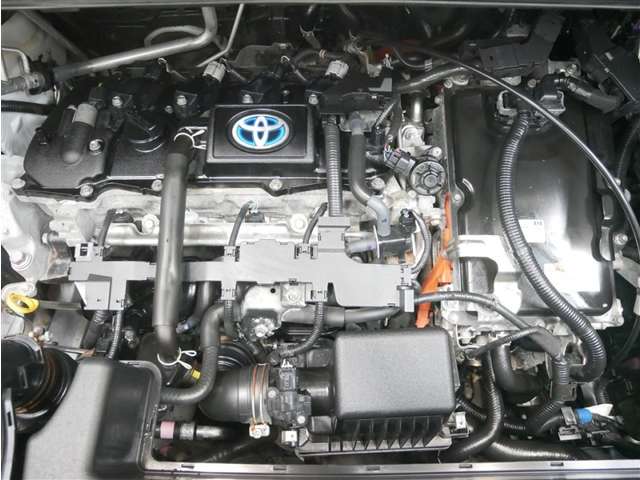 Toyota Noah 5