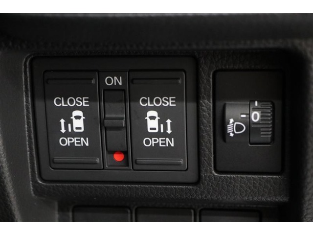 Honda Stepwgn 12