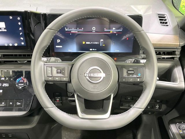 Nissan Serena 12