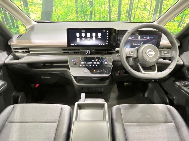 Nissan Serena 2