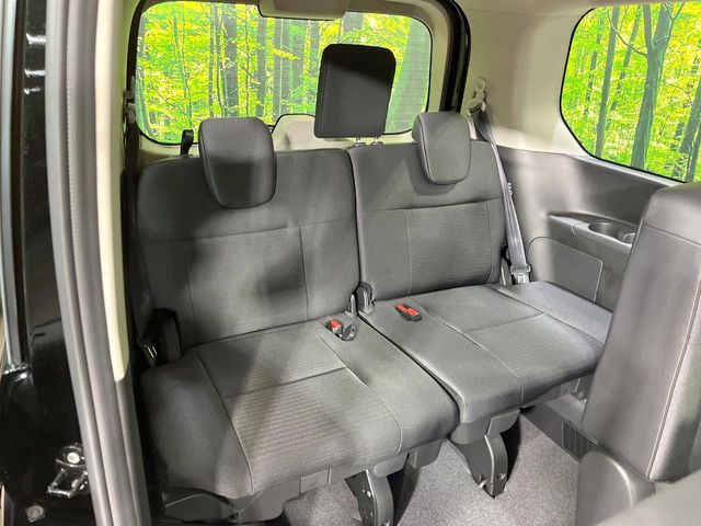 Nissan Serena 10